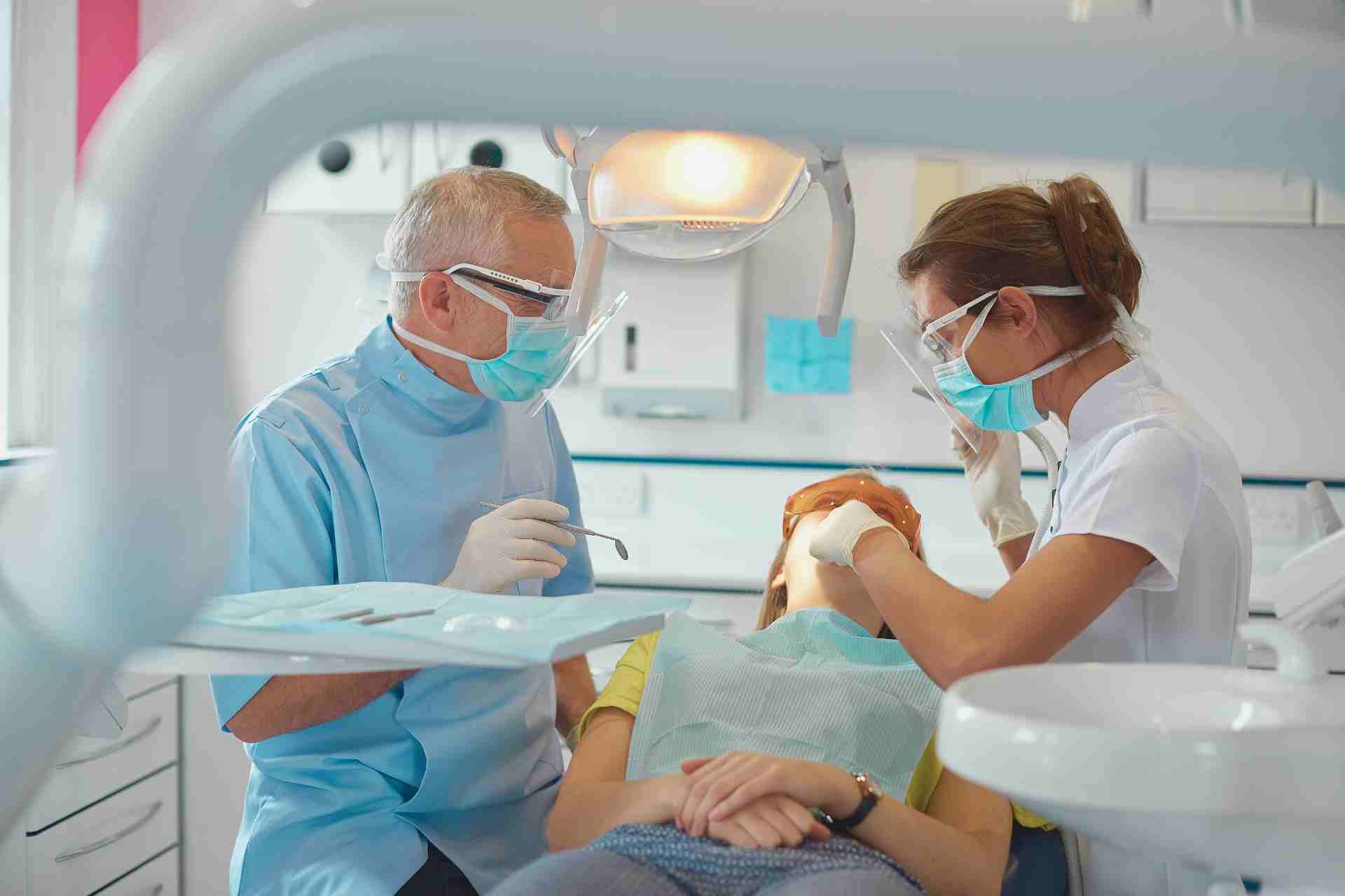 Dentist in Earlimart, CA